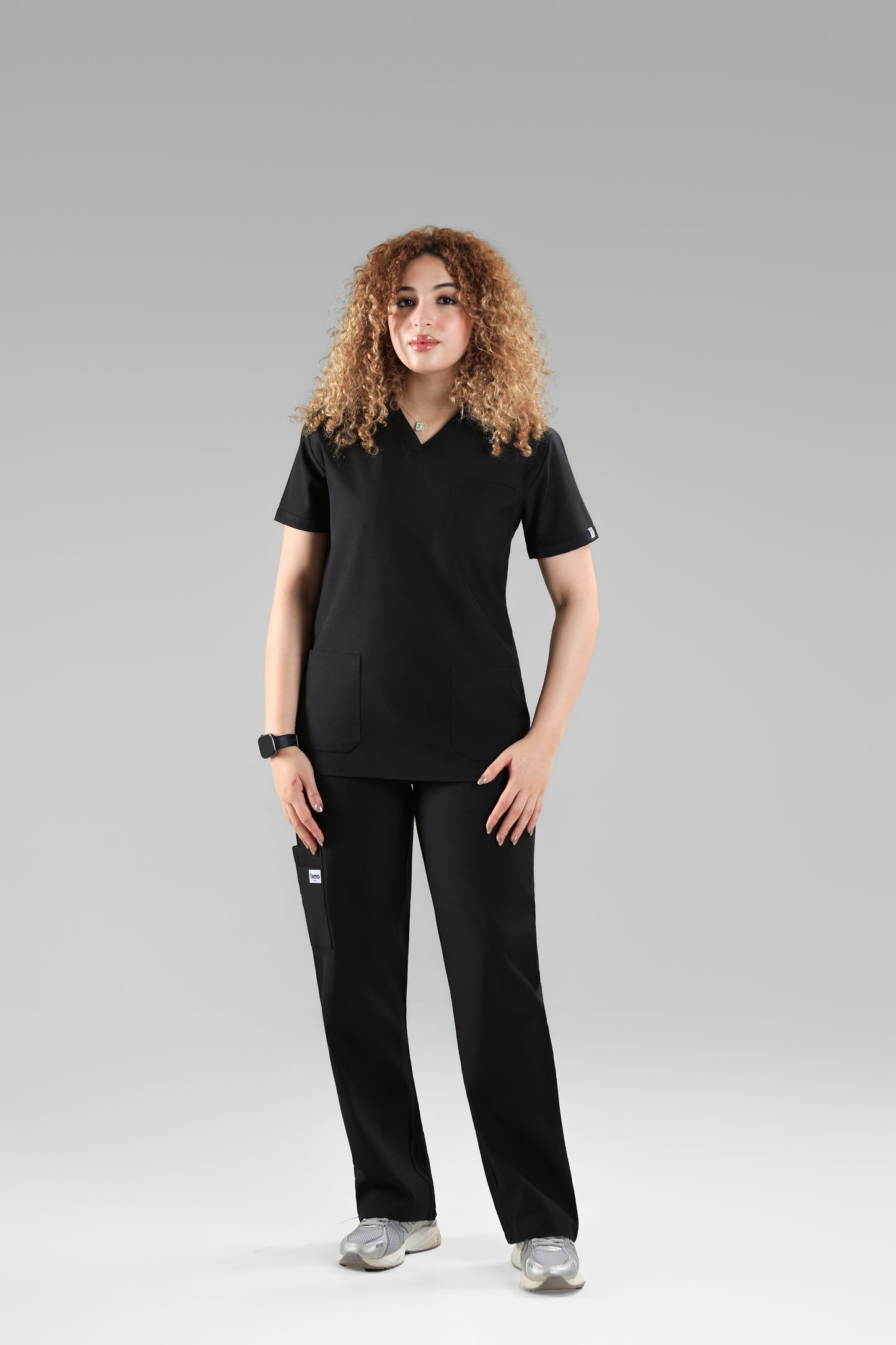 Black Signature V-Neck Scrub Design 70cm – Care Stretch Fabric