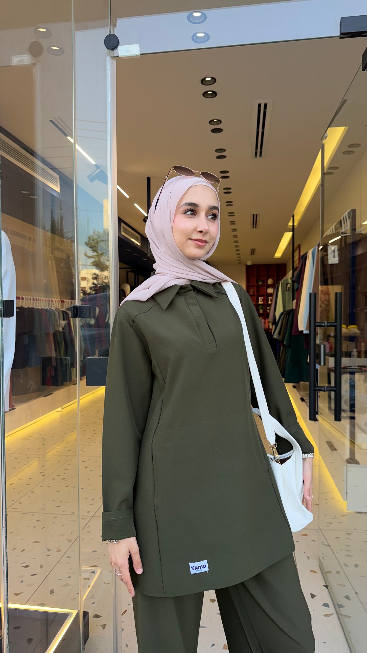 Olive Green Design 75cm – Sleek & Chic