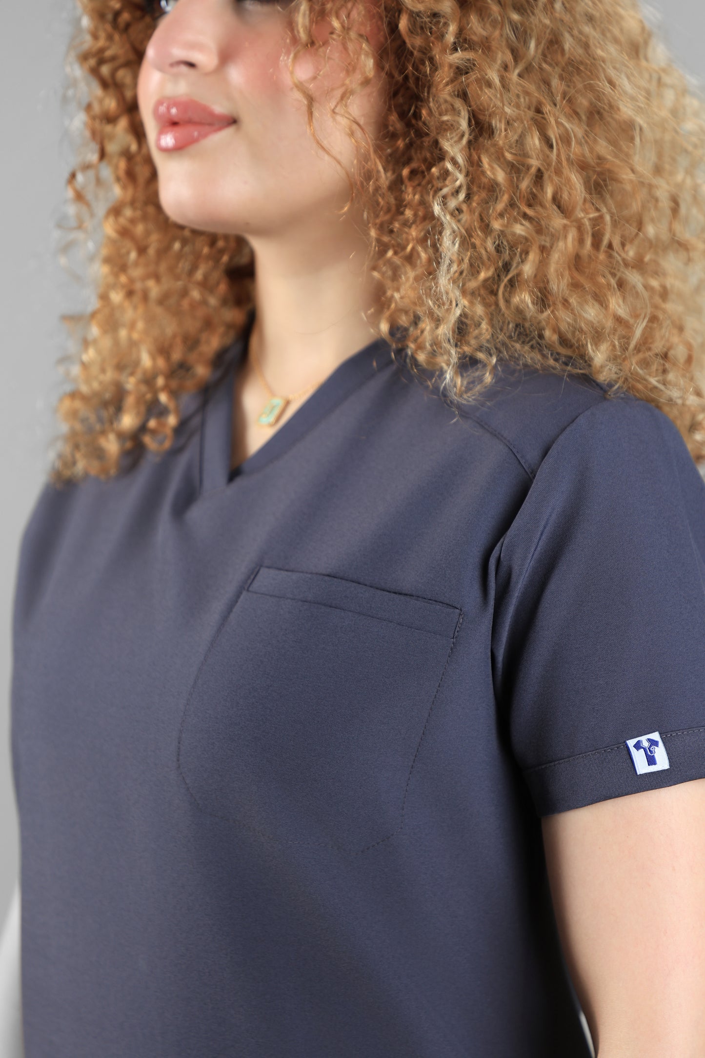 GRAY Signature V-Neck Scrub Design 70cm – Care Stretch Fabric