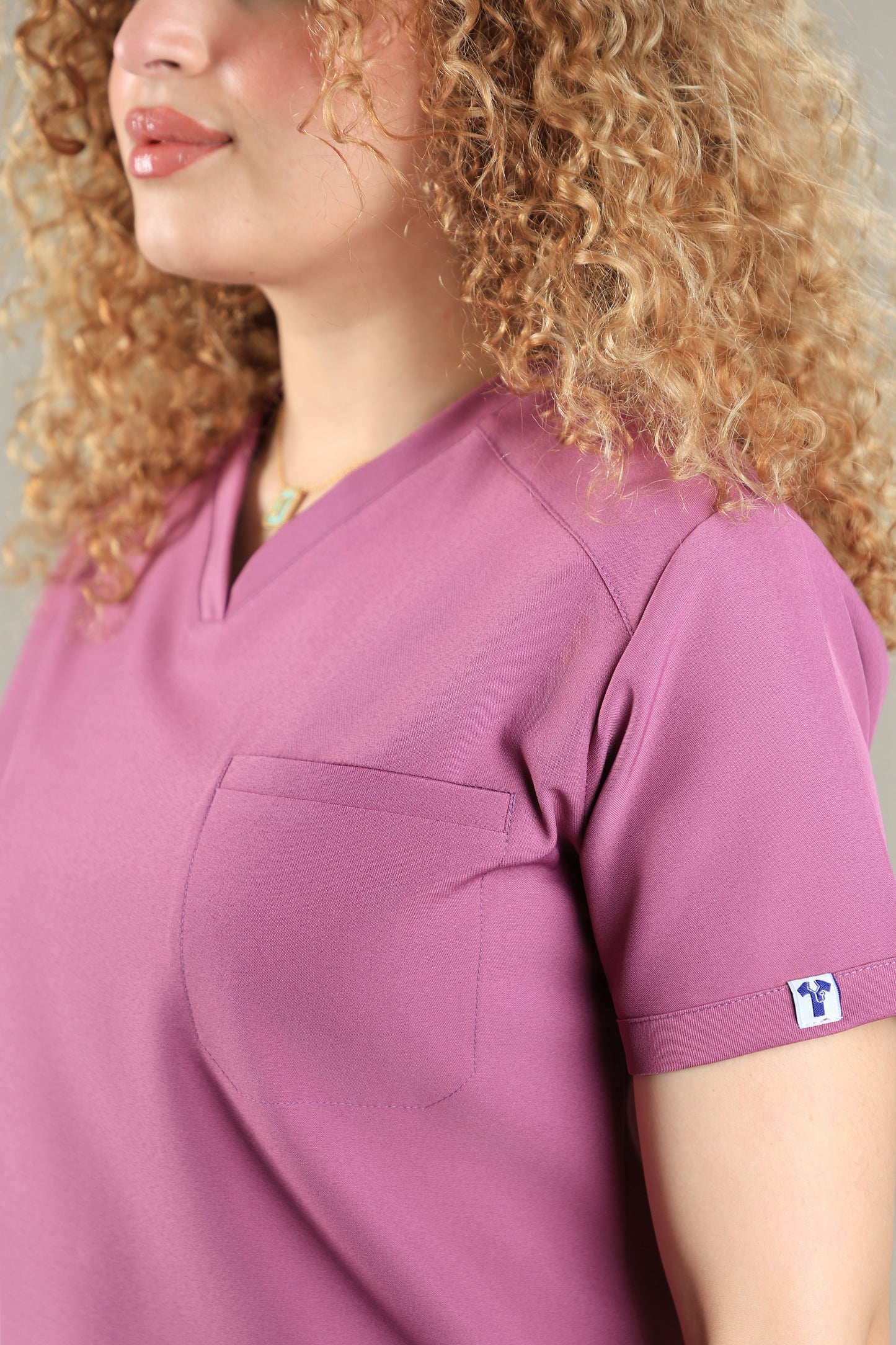 Mauve Pink Signature V-Neck Scrub Design 70cm – Care Stretch Fabric